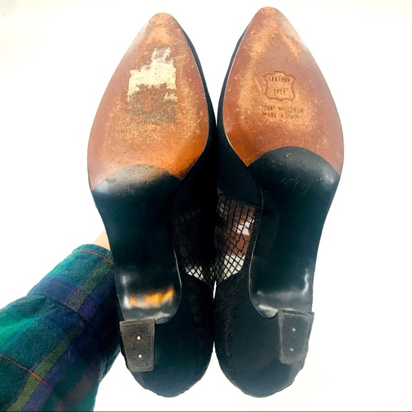 VTG Stuart Weitzman Black Structured Lace Low Heel - Picture 11 of 13